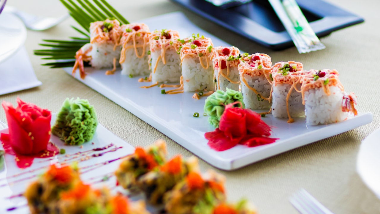 How to Style a Distressed Hoodie? - The Trendy Way